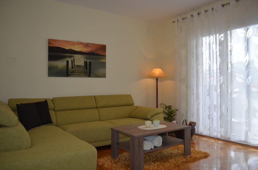 Apartments Mihalic Baska  Room photo